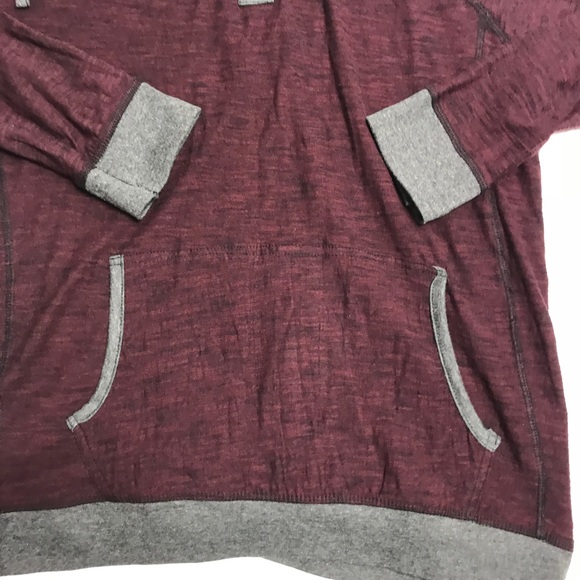 NWOT- Swift 3 button hoodie.. 🔥🔥 Size Small.. - Picture 3 of 7